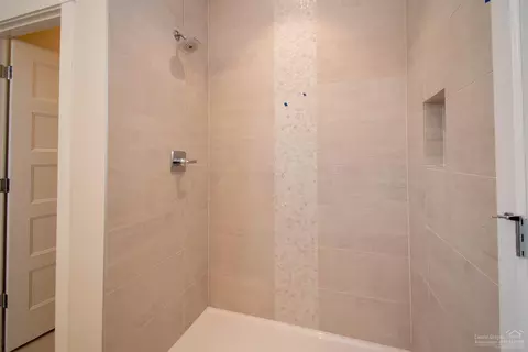 19978 Voltera Pl, Bend, OR 97702 photo 8