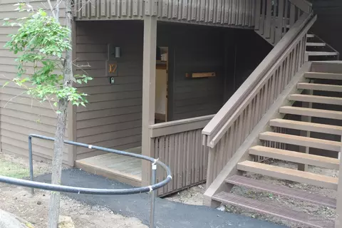 57340 Beaver Ridge Loop, Sunriver, OR 97707 photo 2