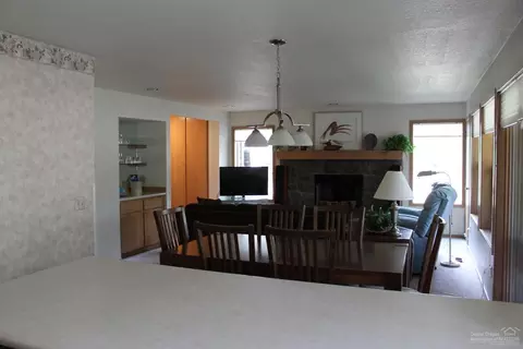 57340 Beaver Ridge Loop, Sunriver, OR 97707 photo 6