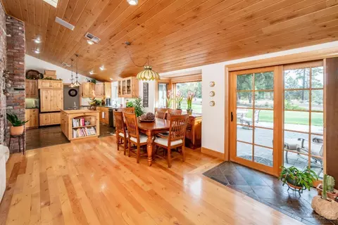 60410 Woodside Loop, Bend, OR 97702 photo 6