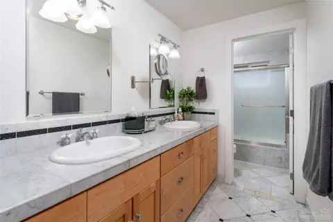 60410 Woodside Loop, Bend, OR 97702 photo 12