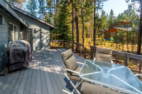 55710 Lost Rider Loop, Bend, OR 97707 photo 12