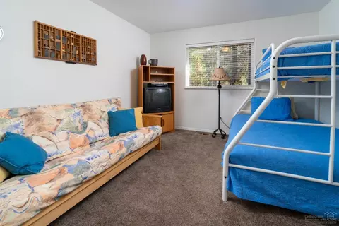55710 Lost Rider Loop, Bend, OR 97707 photo 11