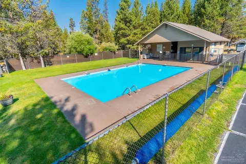 55710 Lost Rider Loop, Bend, OR 97707 photo 14