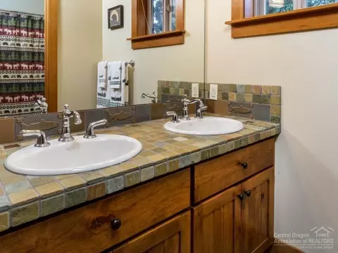 58020 Bunker Ln, Sunriver, OR 97707 photo 19