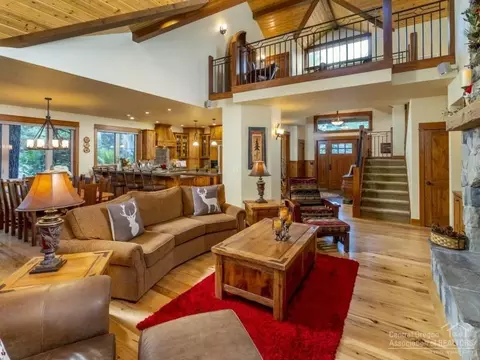 58020 Bunker Ln, Sunriver, OR 97707 photo 1