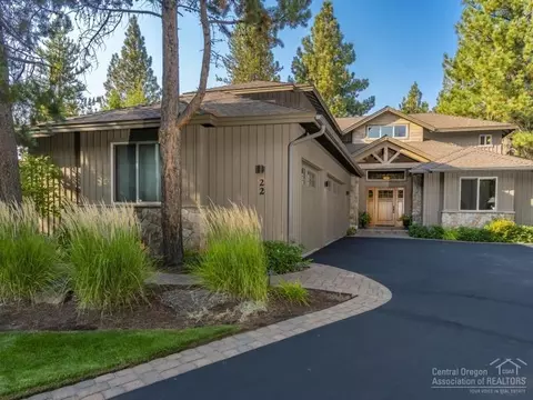 58020 Bunker Ln, Sunriver, OR 97707 photo 2