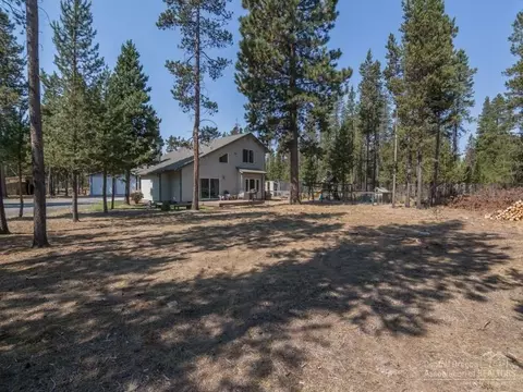 54735 Robin Ln, Bend, OR 97707 photo 17