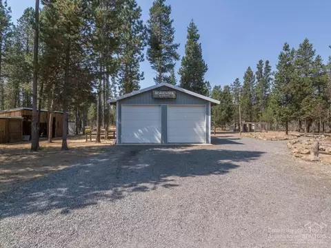 54735 Robin Ln, Bend, OR 97707 photo 18