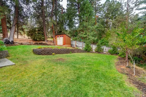 1725 NE Shepard Rd, Bend, OR 97701 photo 2