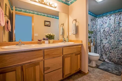 20522 Prospector Loop, Bend, OR 97702 photo 9