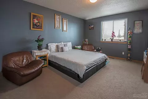 20522 Prospector Loop, Bend, OR 97702 photo 7