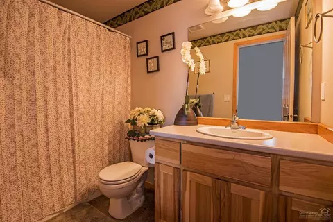 20522 Prospector Loop, Bend, OR 97702 photo 11
