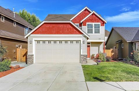 63036 Amherst Pl, Bend, OR 97701 photo 2