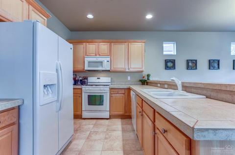 63036 Amherst Pl, Bend, OR 97701 photo 13
