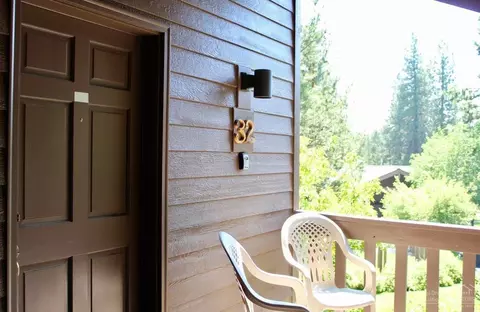 57374 Beaver Ridge Loop, Sunriver, OR 97707 photo 2