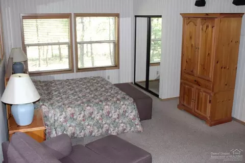 57374 Beaver Ridge Loop, Sunriver, OR 97707 photo 16
