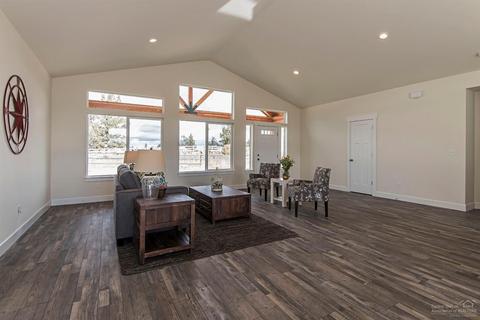 61165 Ward Rd, Bend, OR 97702 photo 5