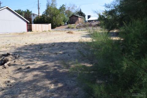 208 2nd St, Culver, OR 97734 photo 4
