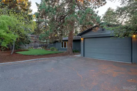 1429 NE 9th St, Bend, OR 97701 photo 3
