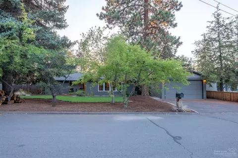 1429 NE 9th St, Bend, OR 97701 photo 2