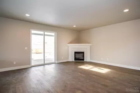 2860 NE Marea Dr, Bend, OR 97701 photo 3