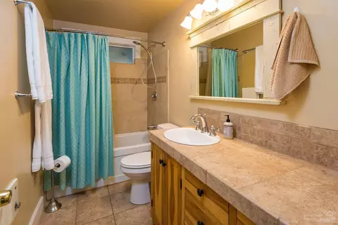 644 NE Seward Ave, Bend, OR 97701 photo 11