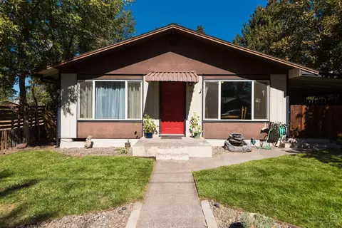 644 NE Seward Ave, Bend, OR 97701 photo 3