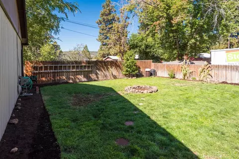 644 NE Seward Ave, Bend, OR 97701 photo 19