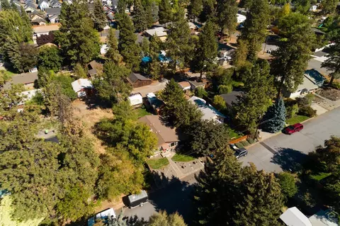 644 NE Seward Ave, Bend, OR 97701 photo 22