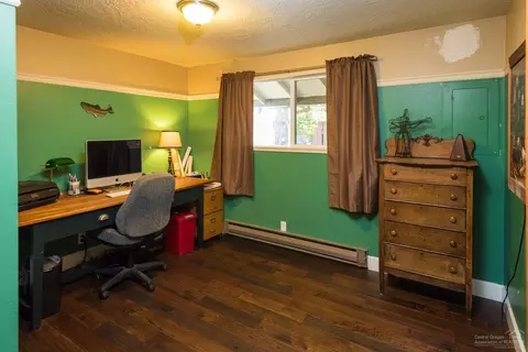 644 NE Seward Ave, Bend, OR 97701 photo 12