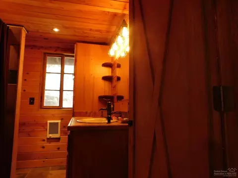16967 Hermosa Rd, Bend, OR 97707 photo 11