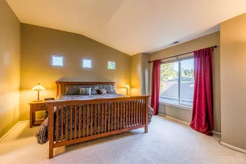 61566 Devils Lake Dr, Bend, OR 97702 photo 17