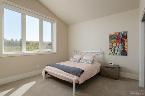 61342 Kindle Rock Loop, Bend, OR 97702 photo 19