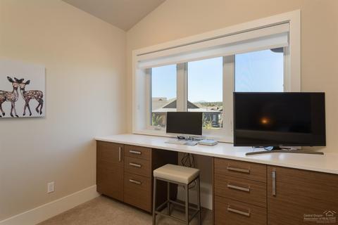 61342 Kindle Rock Loop, Bend, OR 97702 photo 17