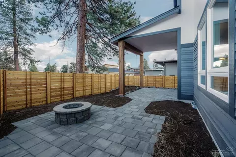 63372 NW Milestone Dr, Bend, OR 97703 photo 23