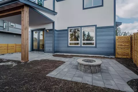 63372 NW Milestone Dr, Bend, OR 97703 photo 22