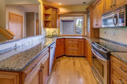 19608 Painted Ridge Loop, Bend, OR 97702 photo 7