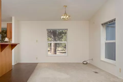 52615 Ammon Rd, La Pine, OR 97739 photo 6