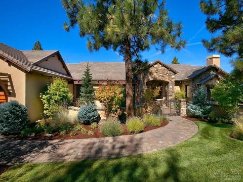 3068 NW Duffy Dr, Bend, OR 97703 photo 1