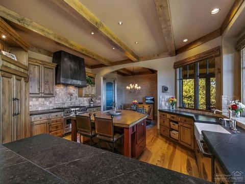 3068 NW Duffy Dr, Bend, OR 97703 photo 5
