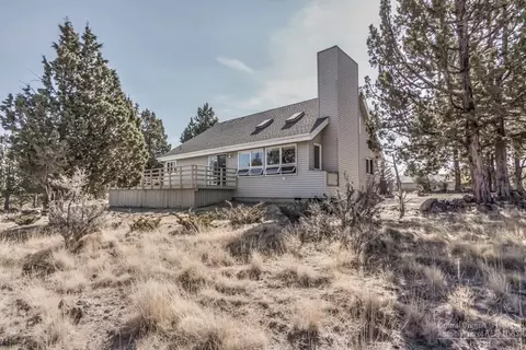 59628 Okanagan Ln, Bend, OR 97702 photo 2