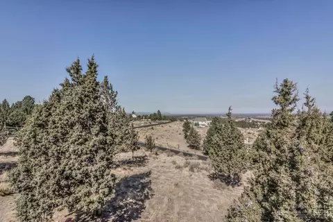 59628 Okanagan Ln, Bend, OR 97702 photo 4