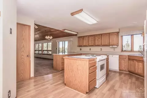59628 Okanagan Ln, Bend, OR 97702 photo 17