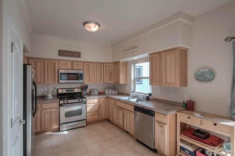 20177 Lora Ln, Bend, OR 97702 photo 4