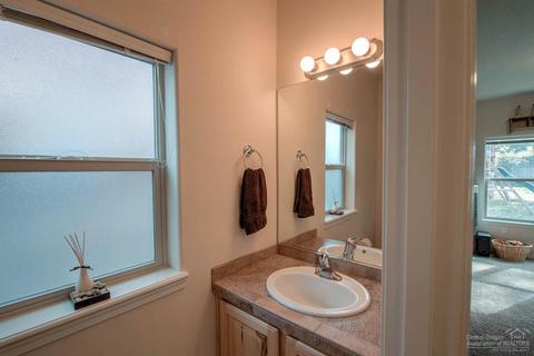 20177 Lora Ln, Bend, OR 97702 photo 16