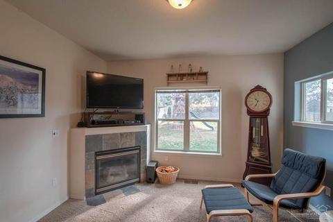 20177 Lora Ln, Bend, OR 97702 photo 7