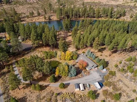 60780 River Bend Dr, Bend, OR 97702 photo 4