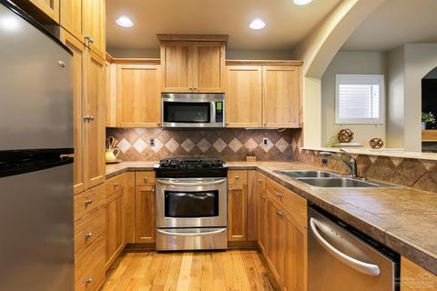 20279 Schaeffer Dr, Bend, OR 97703 photo 10