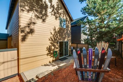 20279 Schaeffer Dr, Bend, OR 97703 photo 24